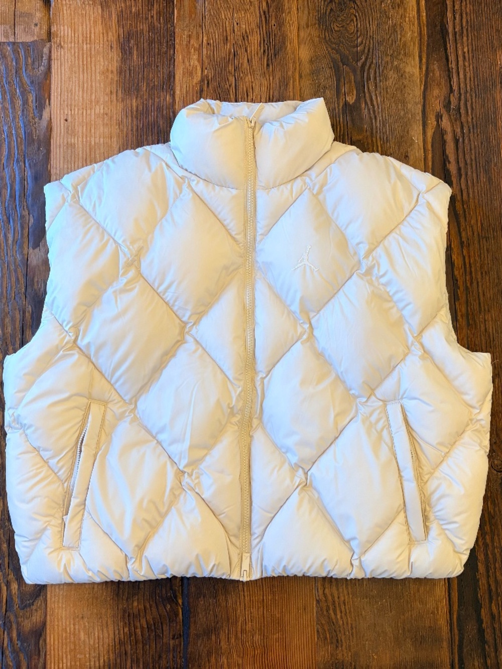 (Like New) Women's Jordan Brooklyn Therma-FIT Quilted Puffer Vest - Large